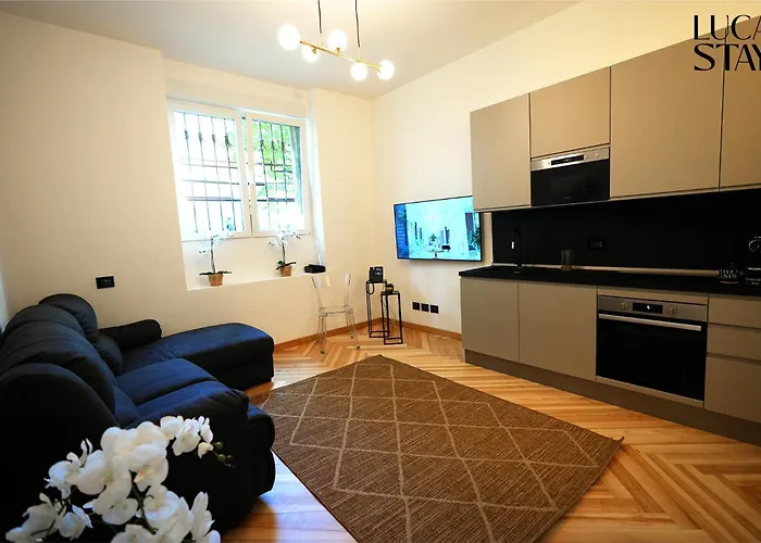 San Babila - Duomo Luxury Milanese Apartment
